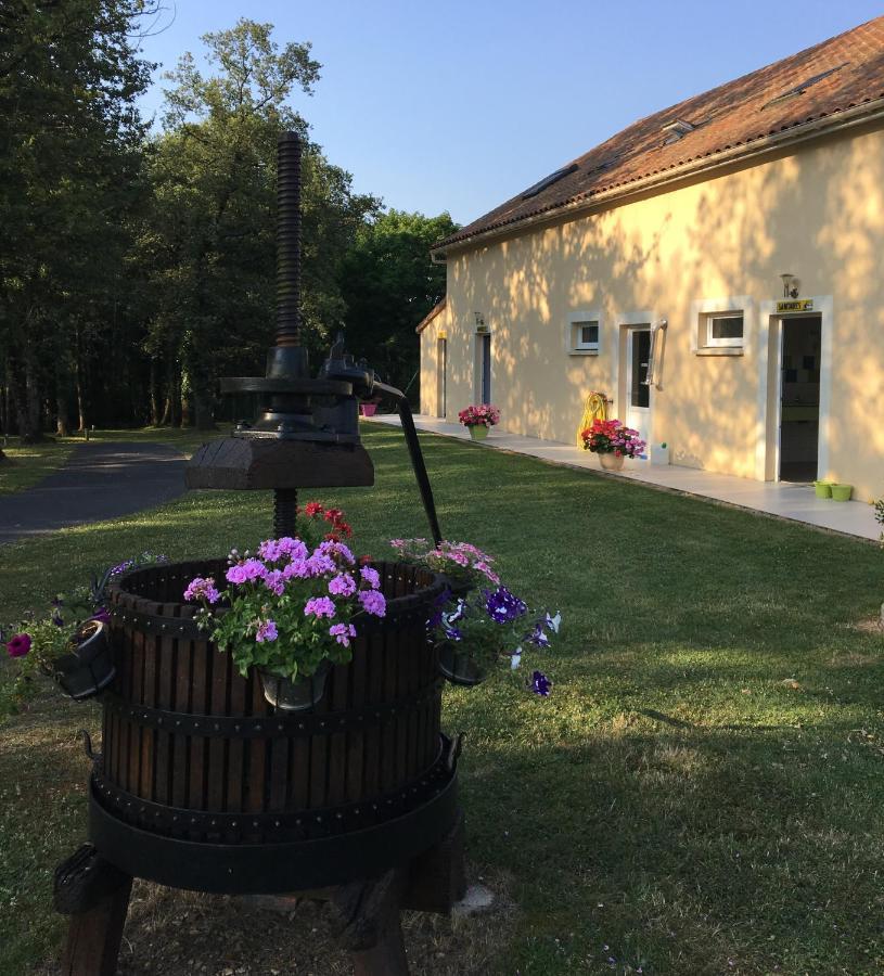 Camping Les Petites Minaudieres Coussay-les-Bois エクステリア 写真