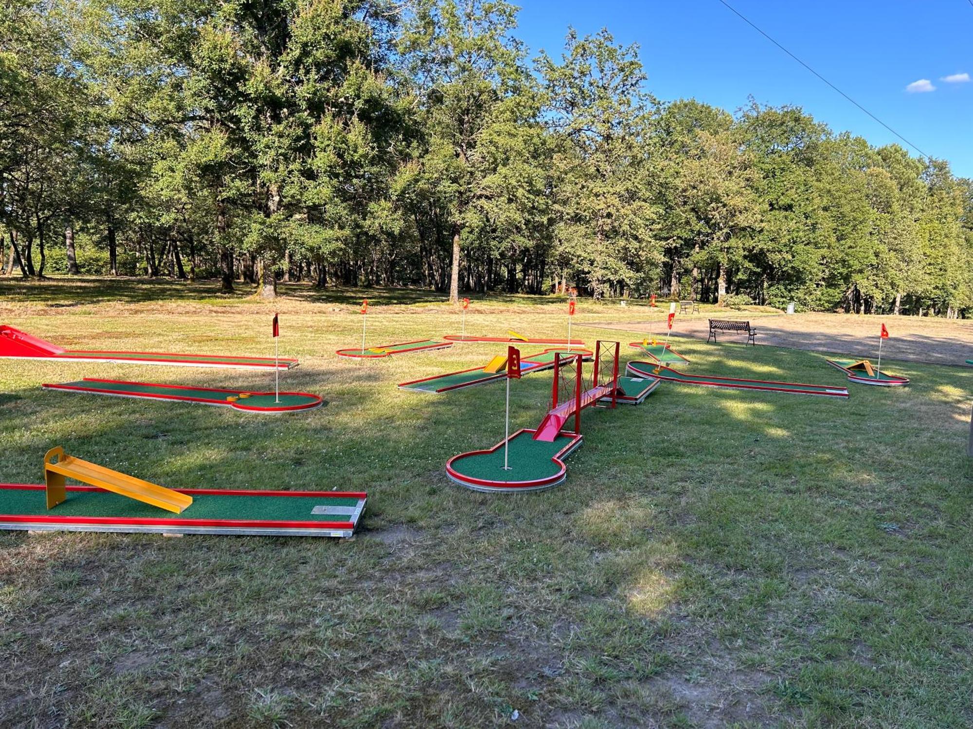 Camping Les Petites Minaudieres Coussay-les-Bois エクステリア 写真