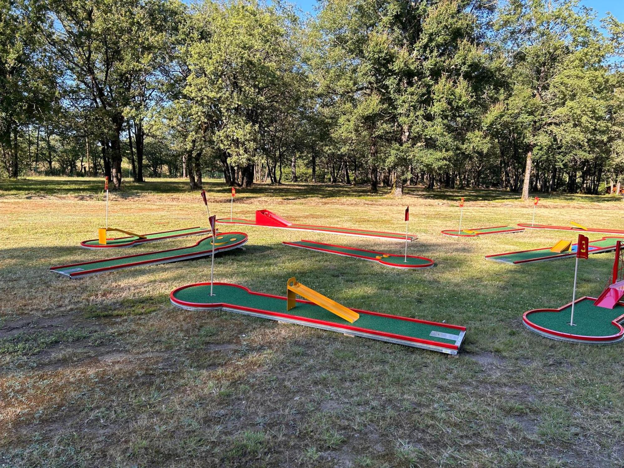 Camping Les Petites Minaudieres Coussay-les-Bois エクステリア 写真